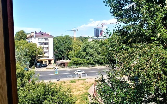 Квартира около КГМУ на Бутлерова