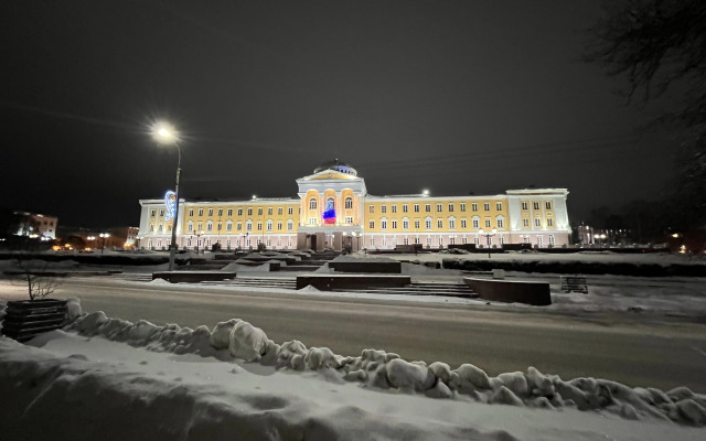 Квартира Рядом с Центральной Площадью