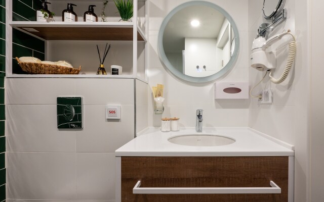 V otele s vidom na more. Kosmos 522 Apartments