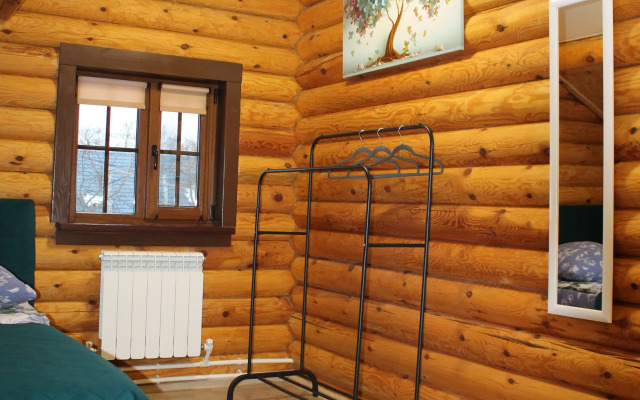 Lyubyatovo 3 km Ot Centra S Banej Na Drovah Guest House