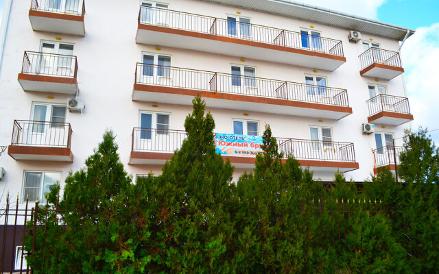 Yuzgnyi Briz Hotel