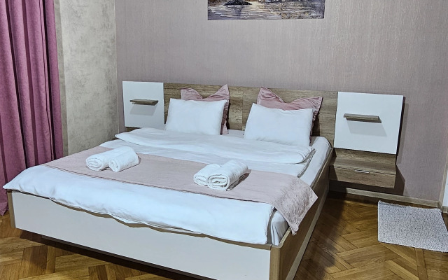 Memory Basket Mini Hotel