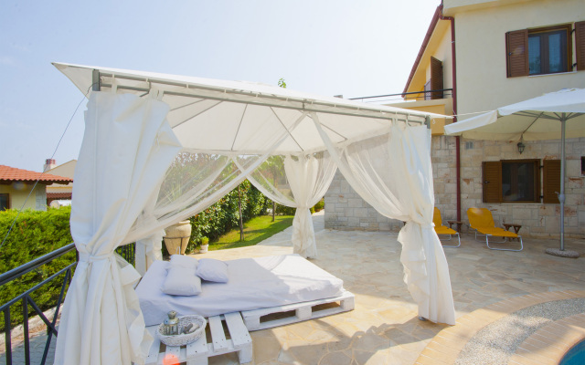 Bozis Private Pool Siviri Villa