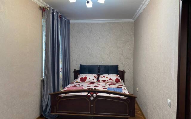 Квартира Sutochno Kvartira05