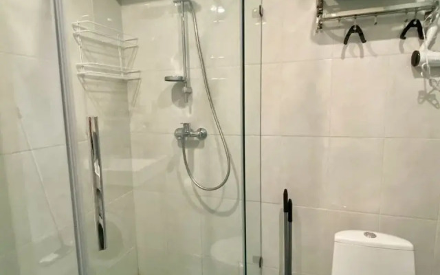 V Tikhom Rayone, Blizko K Moryu Flat