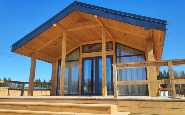 Коттедж Экоранчо Лодж-студия с панорамной ванной и сауной