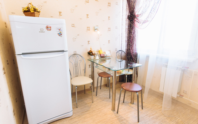 Апартаменты Серова 27