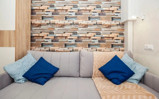 More Rooms na Marsovom Apartment