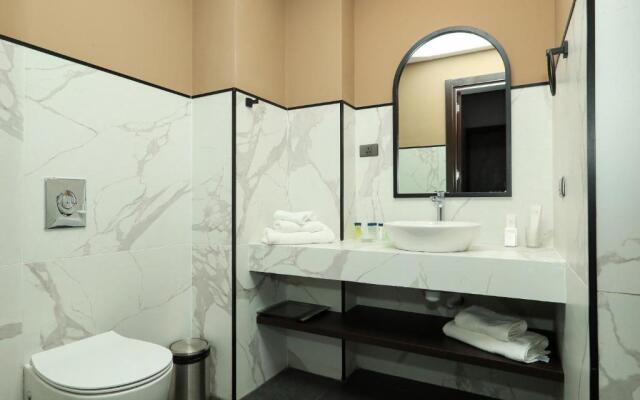 Pine Astoria Hotel (by travel agency)