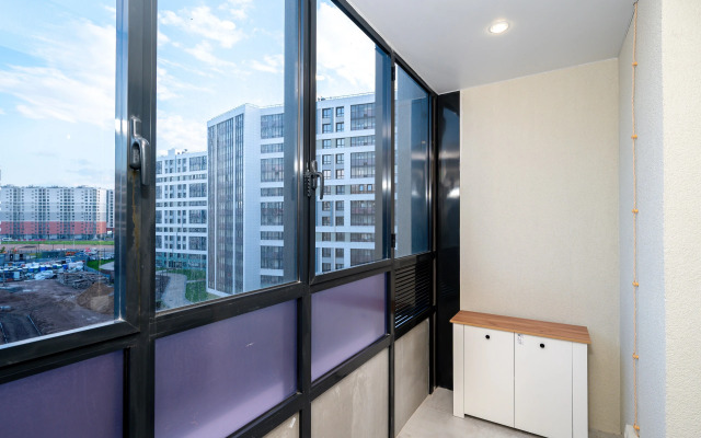 Stilnaya Studiya S Novym Remontom Flat