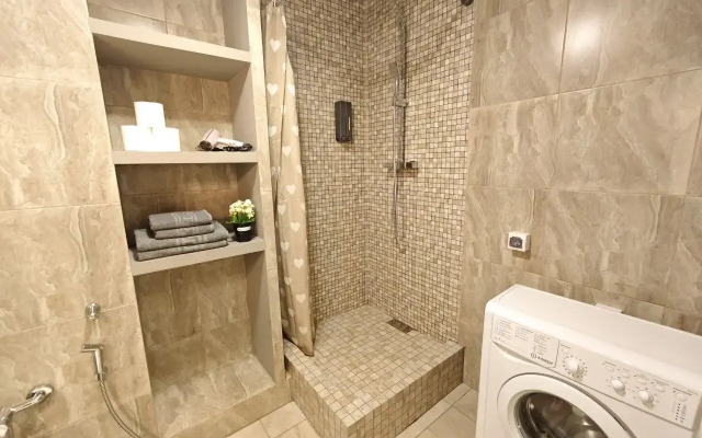 Na Ulitse Khakima 50 Flat
