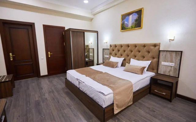 Grand Art Hotel