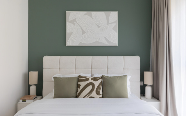Welcome Home in Downtown Views Apartments