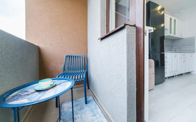 Studiya V 10 Minutakh Ot Morya Flat