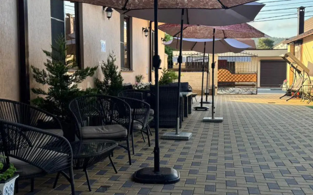 Ellada Guest House