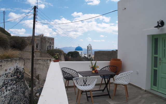 Mythos Traditional Stonehouse Apartments