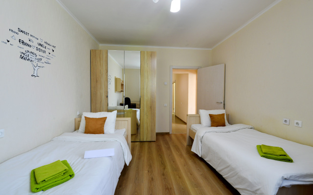 Ms Apts On Rodionova 3 Apartments