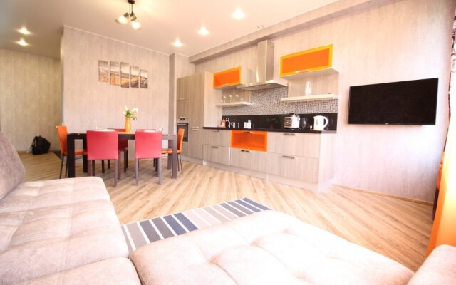 Kvartira Uyutnaya Treshka V Tsentre Apartments