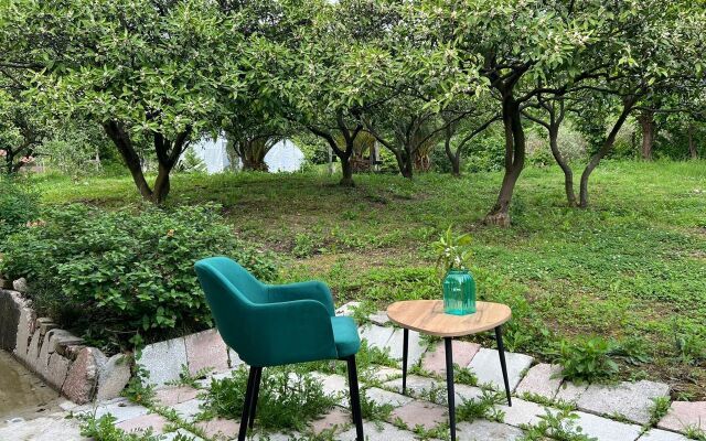 Mandarinovy Dvorik Private House