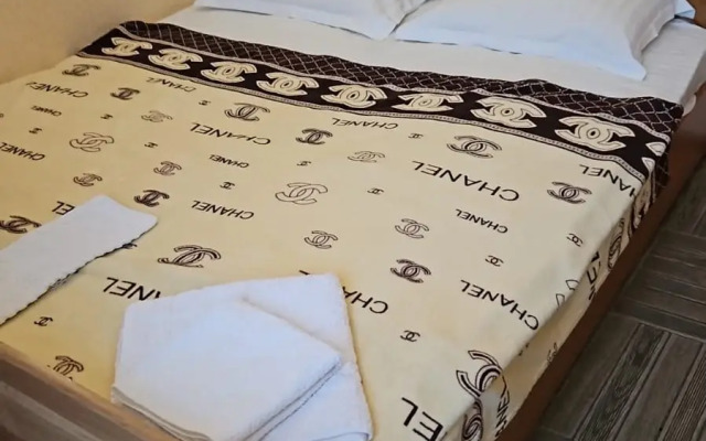 Guest house Zolotaya Villa Bugenvilliya