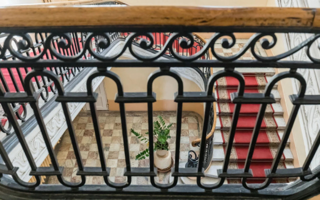 Апартаменты a.m. Rooms Neva Balcony (Angliyskaya Naberezhnaya)