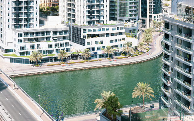Luxury and Spacious Full Marina View Flat