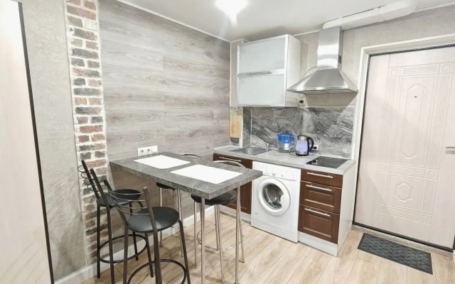 Апартаменты Уютная студия возле метро ЗИЛ