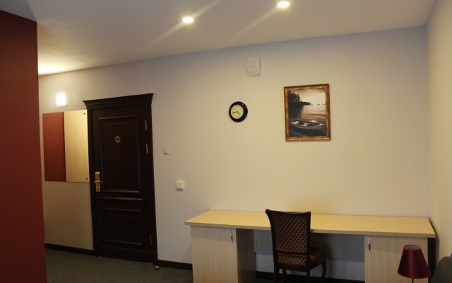 Old Tradition Hotel