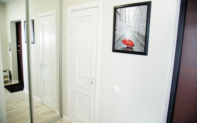 Krasivaya Studiya S Panoramoy Na Megapolis Flat