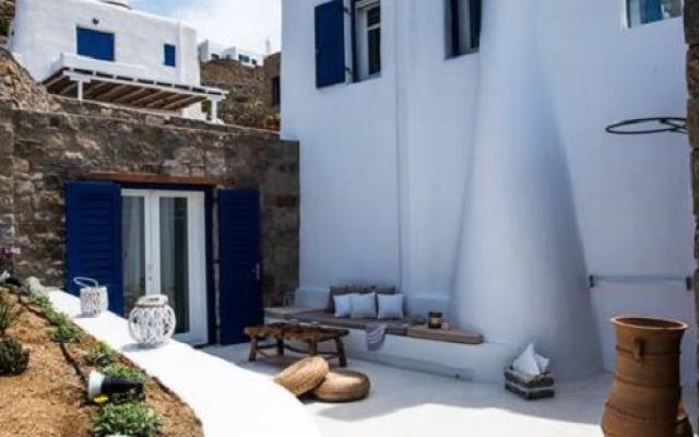 Апартаменты Gorgeous Studio In Cycladic Architecture Overlooking The Aegean