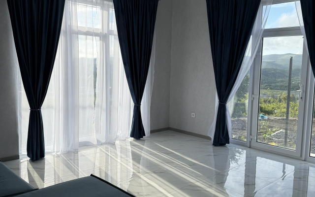 Na Vershine Gory Private House
