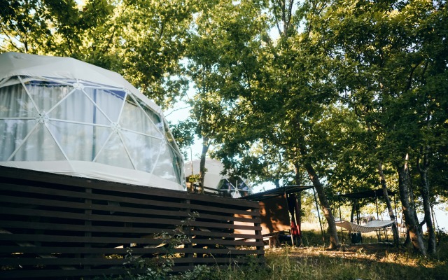 Solnechny Sklon Glamping