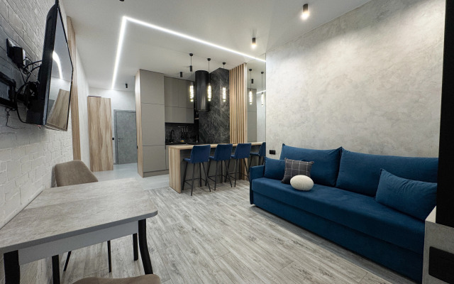 Апартаменты Улучшенные дизайнерские 37 м (Vivaldi центр Сакко 24)