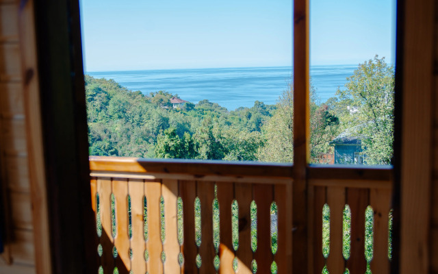 TreeHouse GoldenSeaView TreeHouse Private house