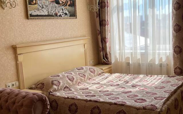 Resident Hotel