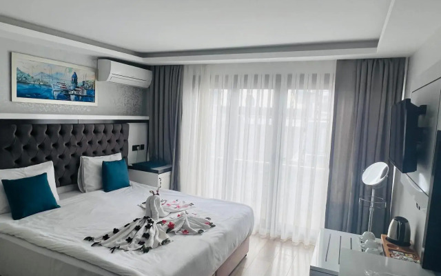 Maritime Hotel