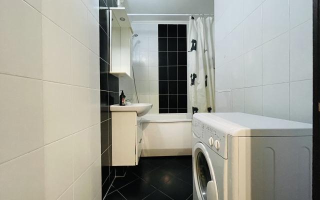 Квартира Евро 2-ка у разводного моста и метро