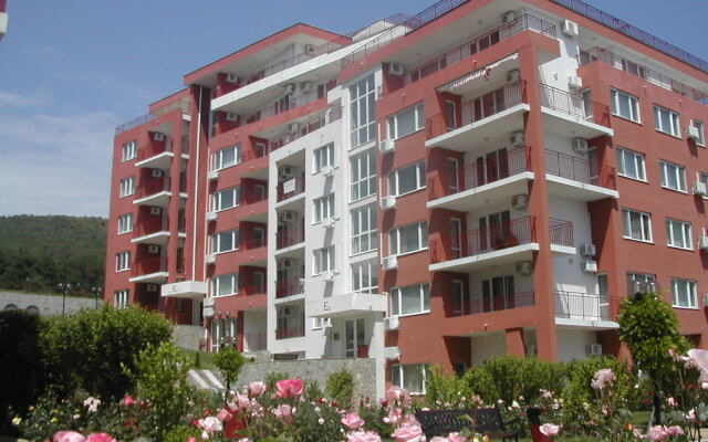 Marina Panorama Grand Resort Apartments