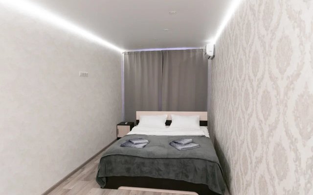 Na Leninskom Prospekte 36 Flat