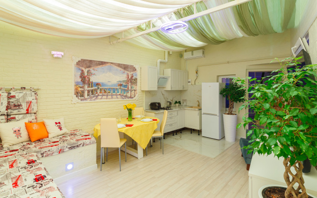 Ryadom S Gostinitsey Zhemchuzhina Apartments