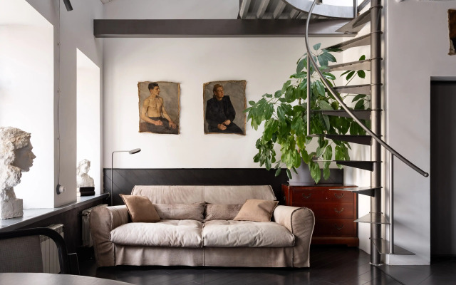 Апартаменты Двухэтажные с Мансардой на Улице Тюшина