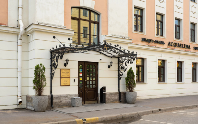 Okolo Metro Pushkinskaya V Apart Otele Acqualina Apartments