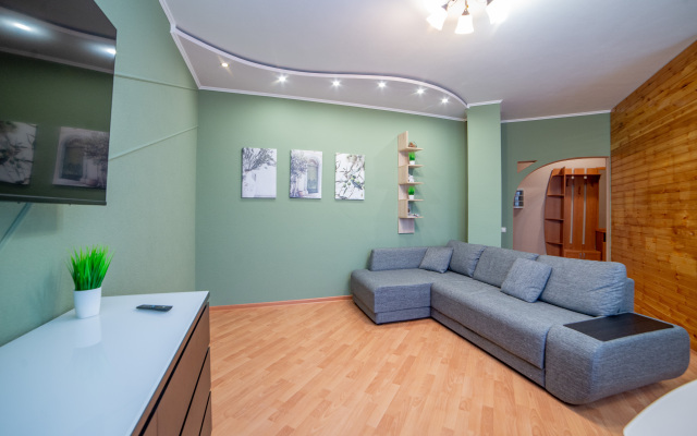 Апартаменты Бажова 68