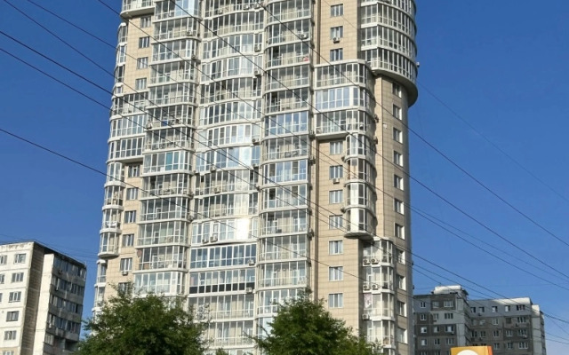 Pr-T Krasnogo Znameni 160a Bosfor Khoum Flat 1
