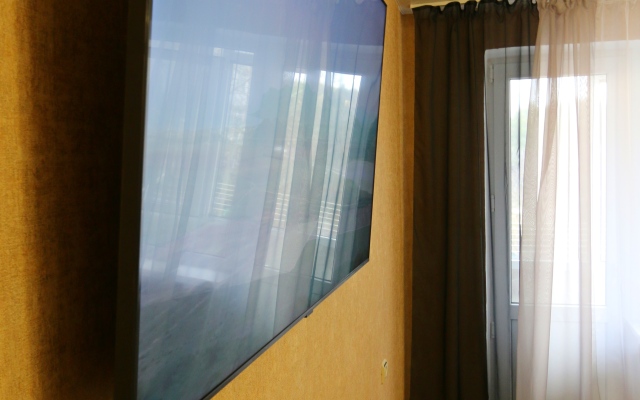 Shokolad Uyutnye Apartamenty V Rayone Tsentralnogo Avtovokzala Apartments