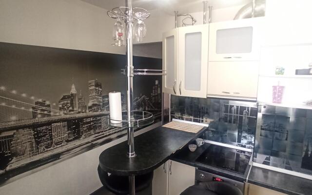 Квартира на Проспекте Шахтёров 82б