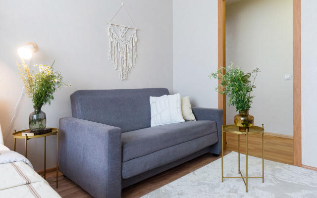 Sleepnsk Svetlaya Dvukhkomnatnaya Ryadom S Akvaparkom Apartments