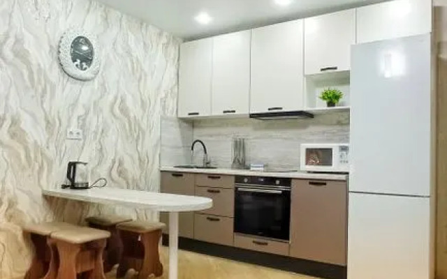 Апартаменты Уютные на Улице Татьяны Снежиной 42/1