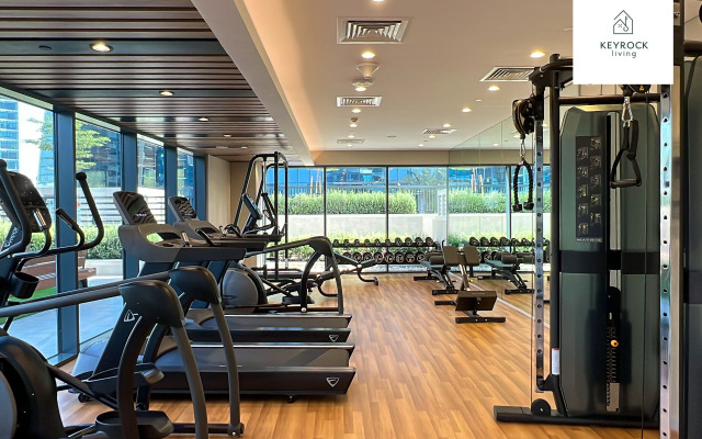 KeyRock Living Dubai Skyline & Pool Access Apartments