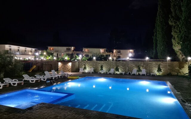 Tsarskaya Alleya Hotel